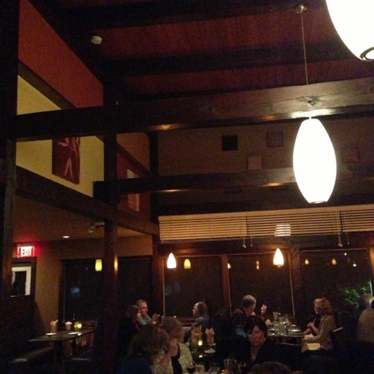 Photo taken at Edgewater Restaurant by Richard G. on 9/28/2012