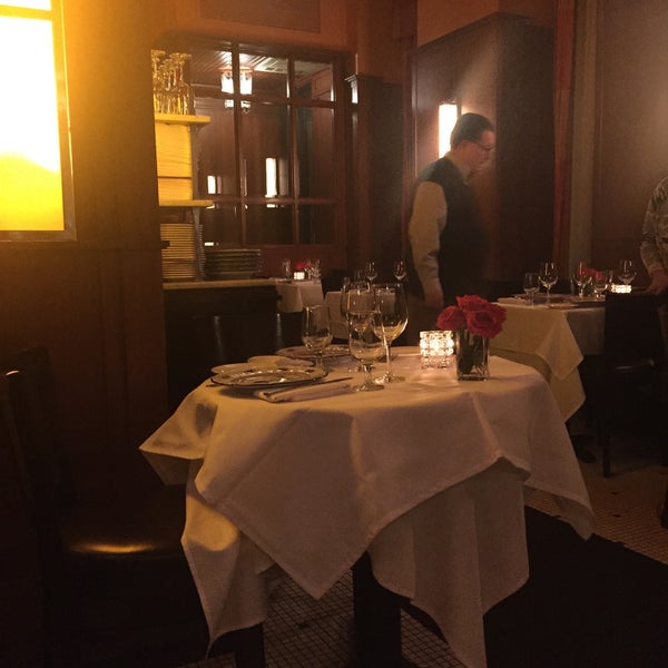 Photo prise au Paola&#39;s Restaurant par Richard G. le2/27/2015