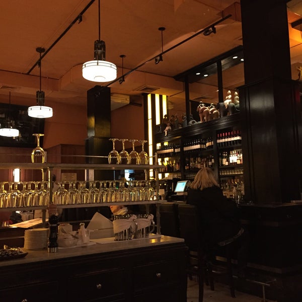 Foto tirada no(a) Paola&#39;s Restaurant por Richard G. em 2/1/2015