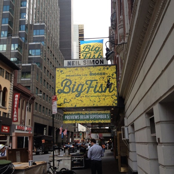 Foto scattata a Big Fish on Broadway da Kevin L. il 8/16/2013