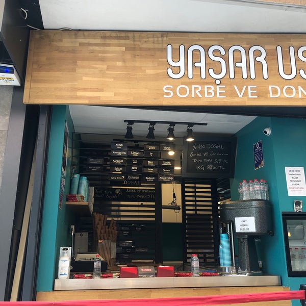 Das Foto wurde bei Dondurmacı Yaşar Usta von Emel G. am 7/18/2020 aufgenommen