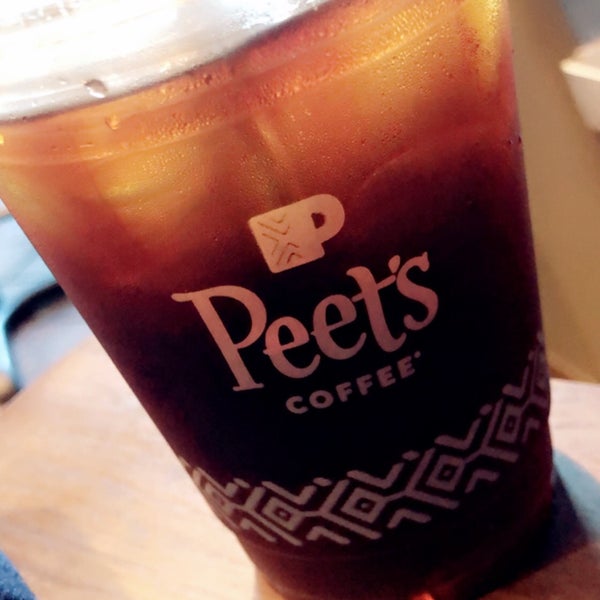 Photo taken at Peet&#39;s Coffee &amp; Tea by Zoot302 on 8/21/2019