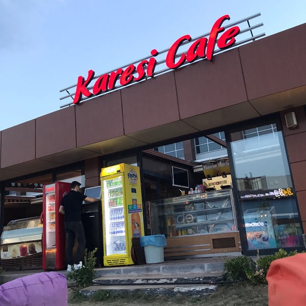 Das Foto wurde bei Karesi Cafe &amp; Restaurant von Kenan B. am 7/23/2018 aufgenommen