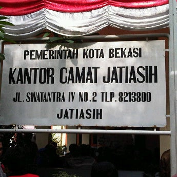 Kantor Kecamatan Jatiasih Government Building
