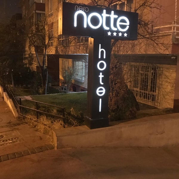 12/13/2017 tarihinde Dilara Ç.ziyaretçi tarafından Notte Hotel'de çekilen fotoğraf