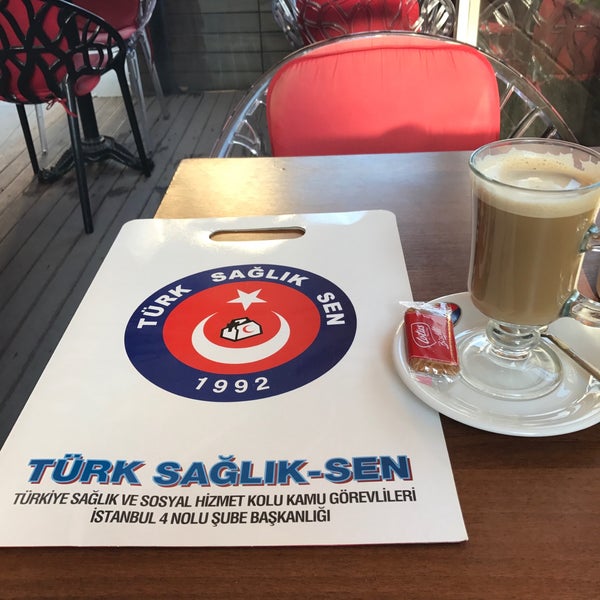 Photo taken at Caffe Potti by Dilara Ç. on 12/9/2016