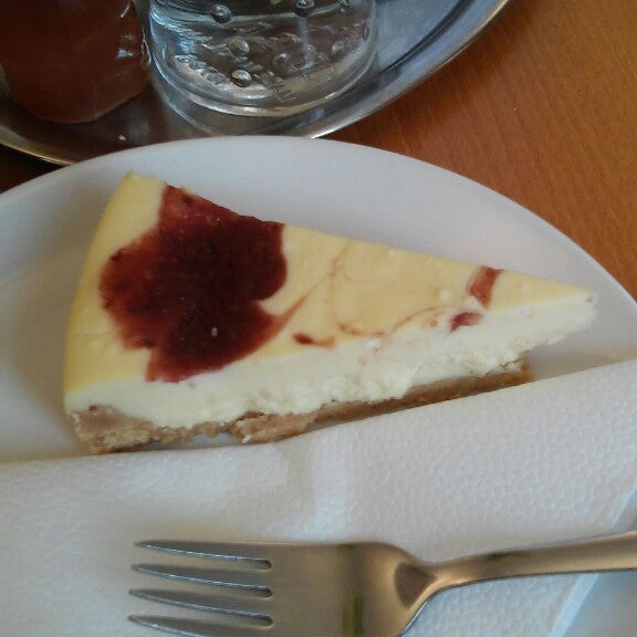 8/18/2014 tarihinde Barča K.ziyaretçi tarafından Café Dientzenhofer'de çekilen fotoğraf