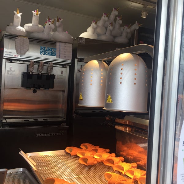 Photo taken at Taiyaki NYC - Miami by Charity S. on 5/24/2018