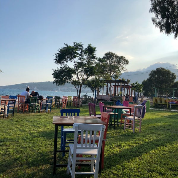 Foto scattata a Sever Cafe Beach Park da Ayşegül G. il 8/30/2018