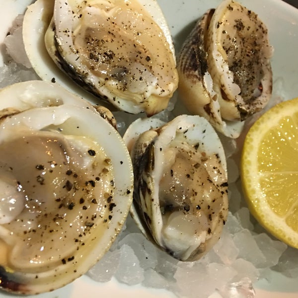 7/18/2017 tarihinde Ömer T.ziyaretçi tarafından Orfoz Restaurant'de çekilen fotoğraf