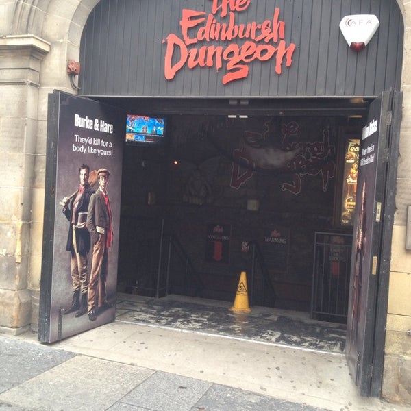 Photo taken at The Edinburgh Dungeon by Lesley B. on 9/24/2013