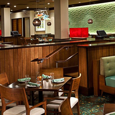10/21/2014 tarihinde Specialty Restaurantziyaretçi tarafından Rusty Pelican'de çekilen fotoğraf