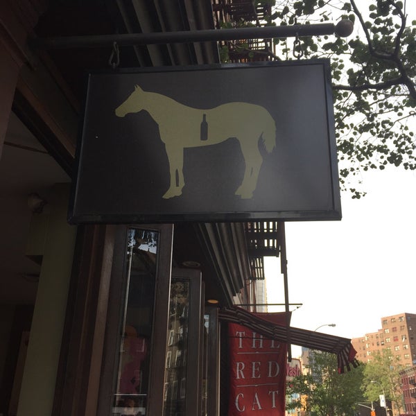 รูปภาพถ่ายที่ The Drunken Horse โดย Greshy เมื่อ 5/29/2015