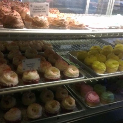 11/16/2012 tarihinde Ali A.ziyaretçi tarafından Buttercup Bake Shop'de çekilen fotoğraf