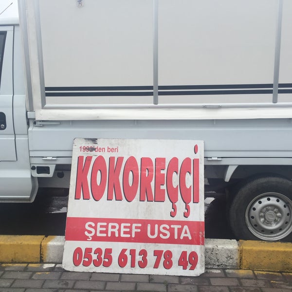 Das Foto wurde bei Kokoreçci Şeref von Şeref am 3/6/2018 aufgenommen