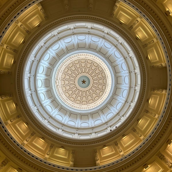Das Foto wurde bei Texas State Capitol von Melissa N. am 8/26/2023 aufgenommen