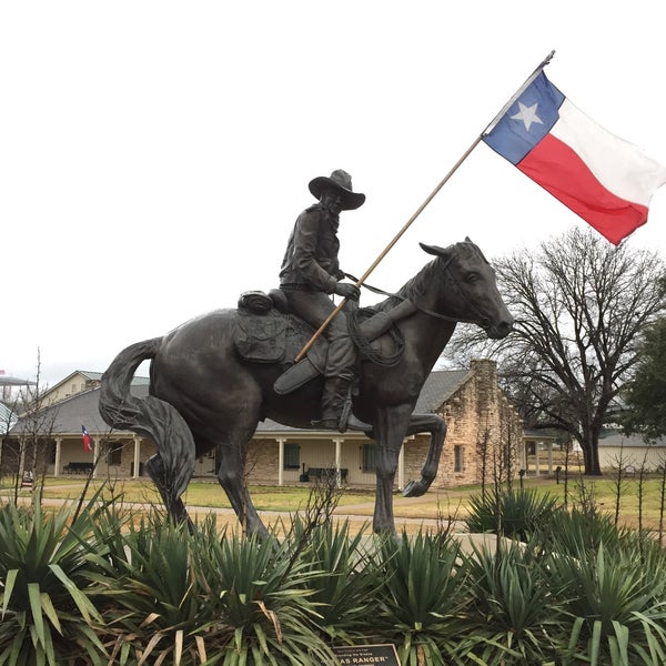 Снимок сделан в Texas Ranger Hall of Fame and Museum пользователем Cindy G. 3/4/2015