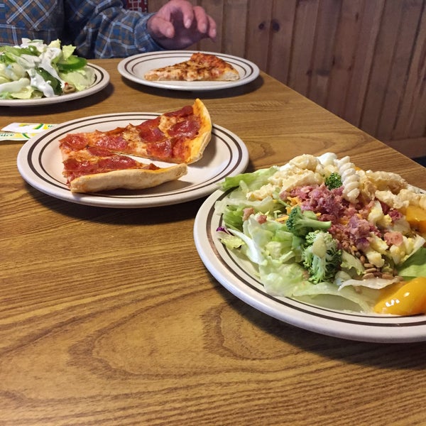 Tamarack Pizza Pizzeria in Portage