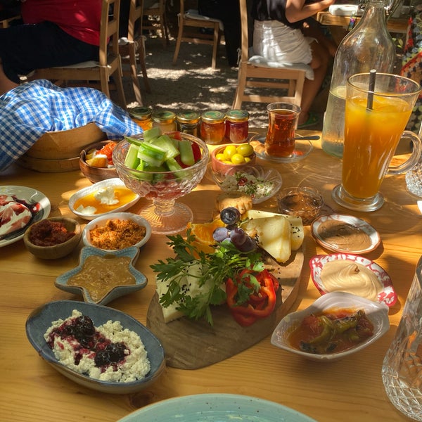 Foto tirada no(a) Bumba Breakfast Club por Arzu T. em 9/1/2020