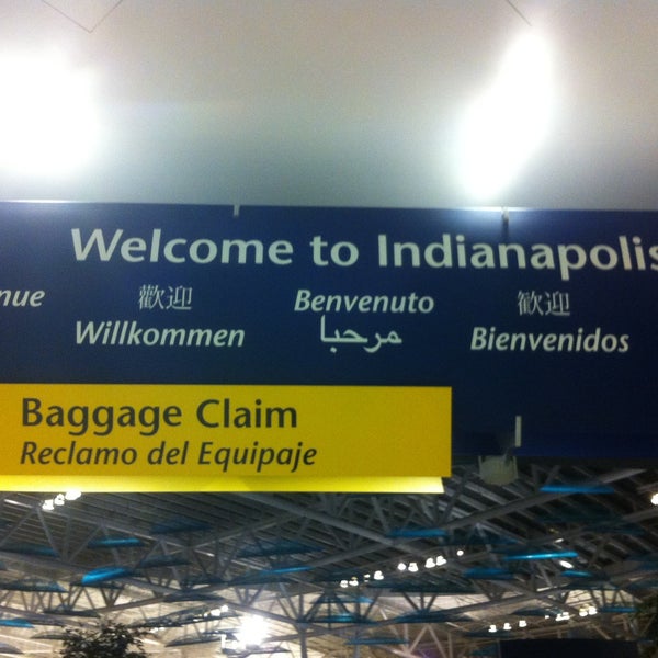 Das Foto wurde bei Indianapolis International Airport (IND) von Valerie M. am 6/26/2013 aufgenommen