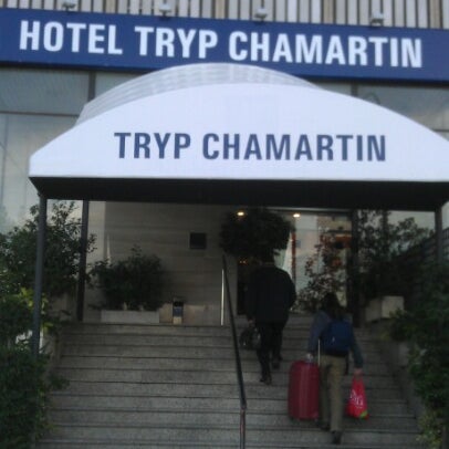 Photo taken at Tryp Madrid Chamartin by @OlivaresMerlos J. on 10/17/2012
