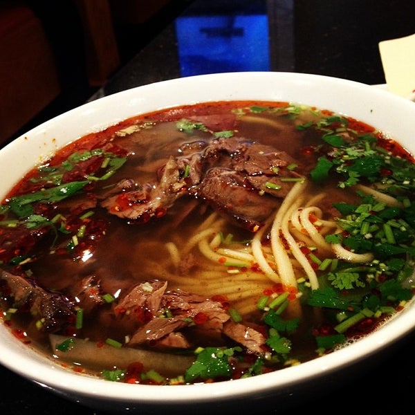 Foto tirada no(a) Xian Sushi &amp; Noodle por Edwyn A. em 1/9/2014