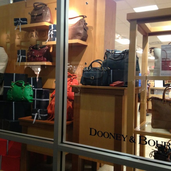 Dooney & Bourke Outlet Las Vegas ~ Clearance Sale! Shop with me! 