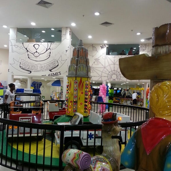 O Toy Park e o Magic Games estão - NorteShopping RJ