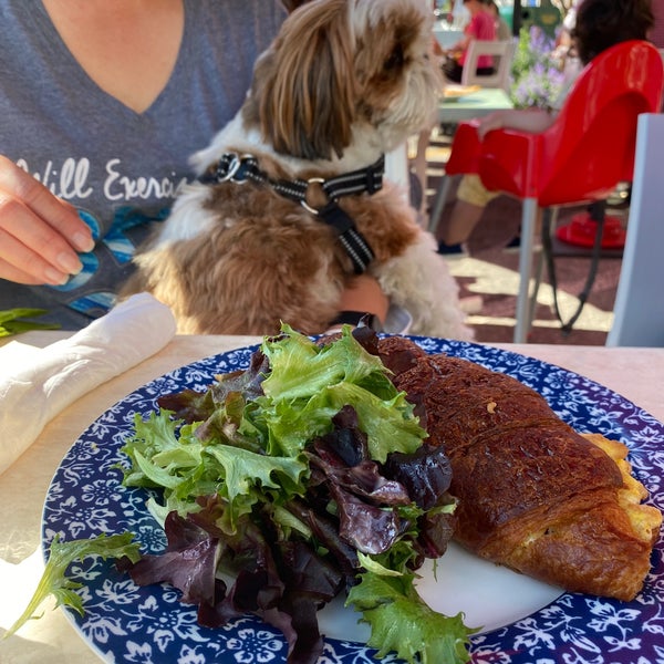 Das Foto wurde bei Meli-Melo Greenwich von doris h. am 6/5/2021 aufgenommen