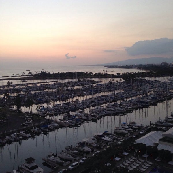 3/18/2015 tarihinde STG M.ziyaretçi tarafından Waikiki Marina Resort at the Ilikai'de çekilen fotoğraf