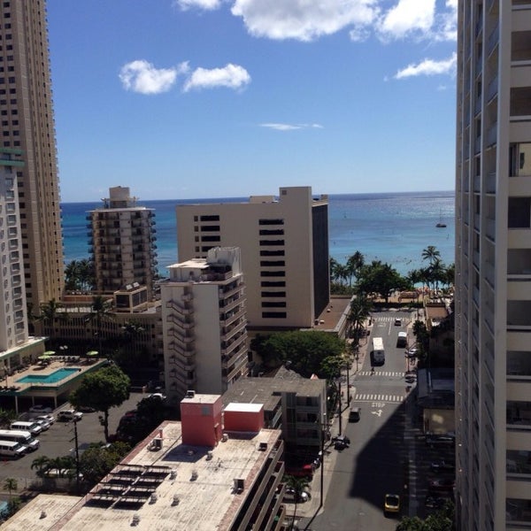 Foto tomada en Vive Hotel Waikiki  por STG M. el 3/22/2015