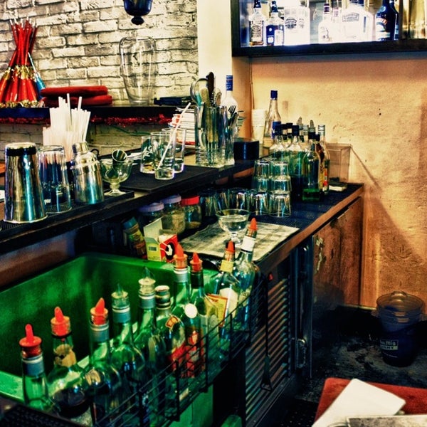 8/18/2013에 Ragil T.님이 Upstairs Bar &amp; Resto에서 찍은 사진