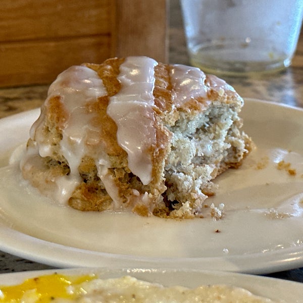 Photo taken at Maple Street Biscuit Company by Cesar P. on 4/14/2023