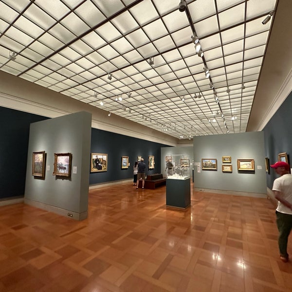 รูปภาพถ่ายที่ Nelson-Atkins Museum of Art โดย Cesar P. เมื่อ 7/20/2023