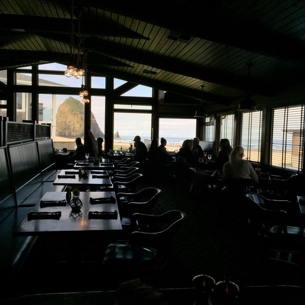 7/1/2019にVeronika Z S.がWayfarer Restaurant &amp; Loungeで撮った写真