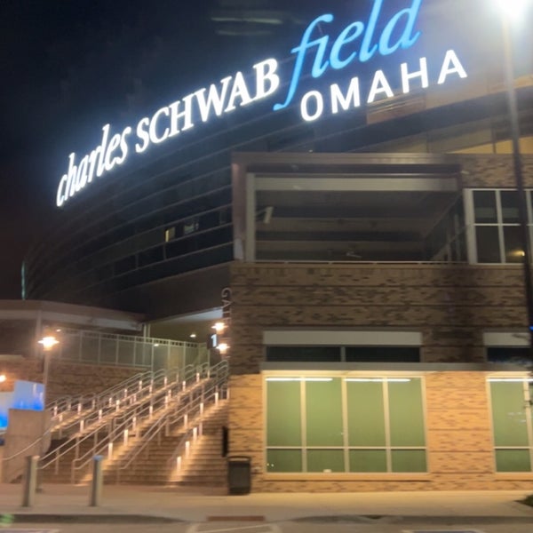 รูปภาพถ่ายที่ Charles Schwab Field Omaha โดย Shaw A. เมื่อ 10/2/2023