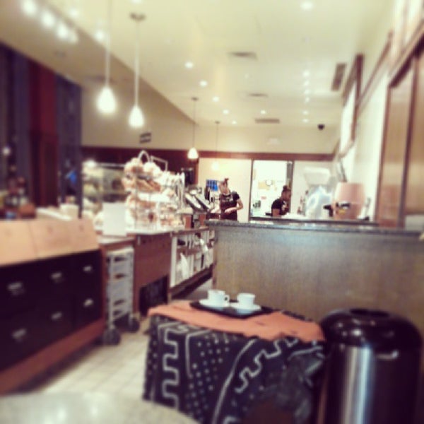 8/13/2013にMario M.がPeet&#39;s Coffeeで撮った写真