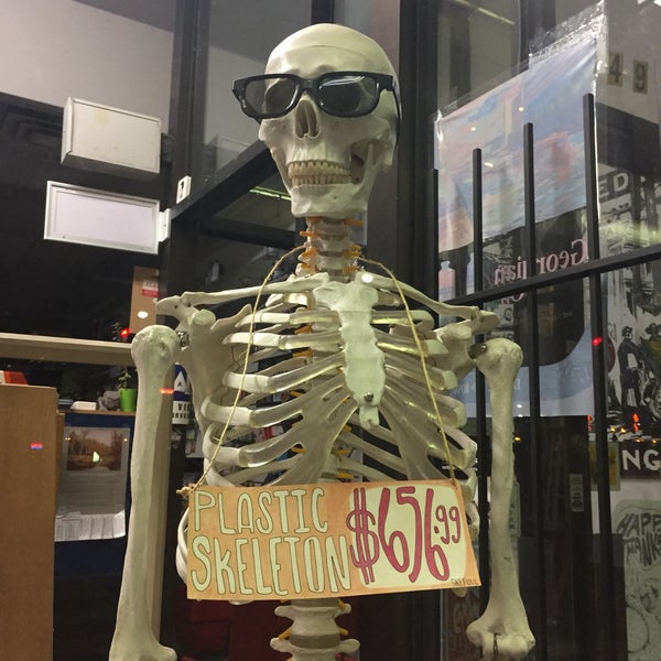 Curry's Art Store Ltd. (Artık Kapalı) 490 Yonge St.