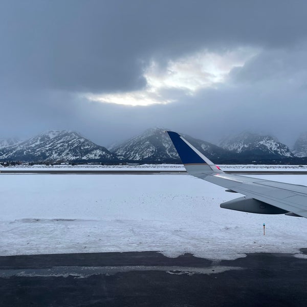 3/12/2022 tarihinde Raymond L.ziyaretçi tarafından Jackson Hole Airport (JAC)'de çekilen fotoğraf