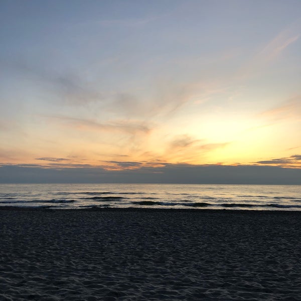 Снимок сделан в Центральный пляж Ниды пользователем Neringa G. 8/15/2019