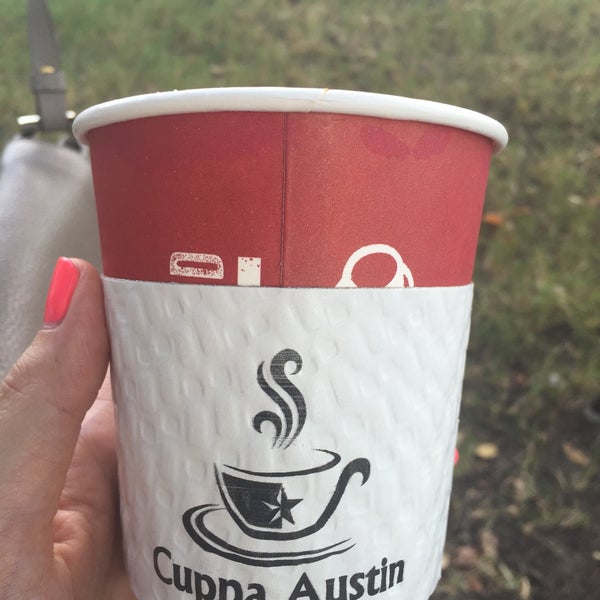 Foto diambil di Cuppa Austin oleh Anna Y. pada 9/30/2015