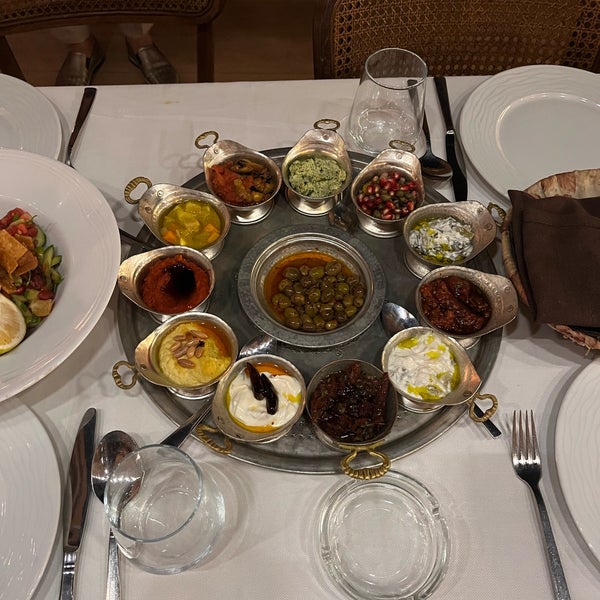 Foto tirada no(a) Bağdadi Restoran por Tülay Ö. em 10/7/2023