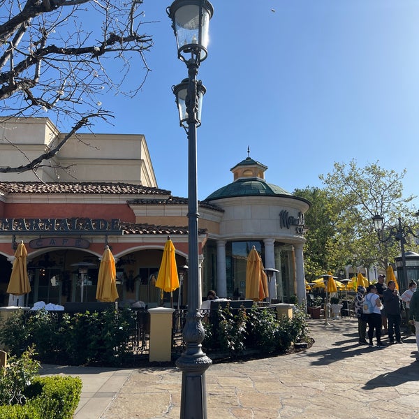 Marmalade Cafe American Restaurant in Calabasas