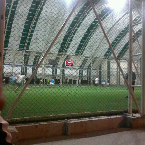 beybod halisaha tesisleri futbol sahasi