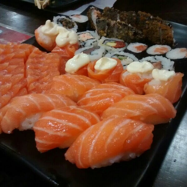 4/18/2015에 Rafael B.님이 Hattori Sushi Bar에서 찍은 사진