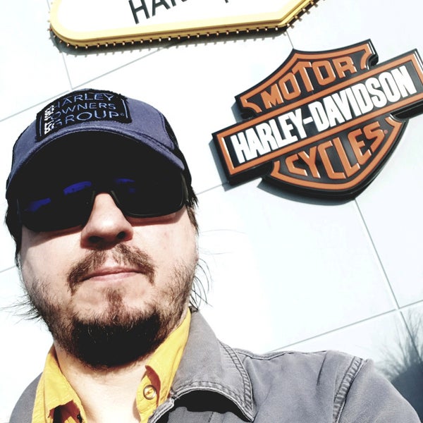 Photo taken at Las Vegas Harley-Davidson by Gunz O. on 10/31/2021