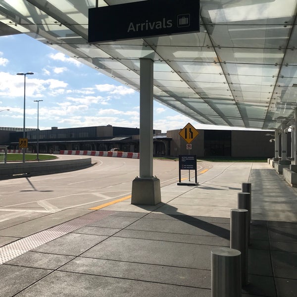 9/11/2018 tarihinde Anne D.ziyaretçi tarafından Wichita Dwight D. Eisenhower National Airport (ICT)'de çekilen fotoğraf