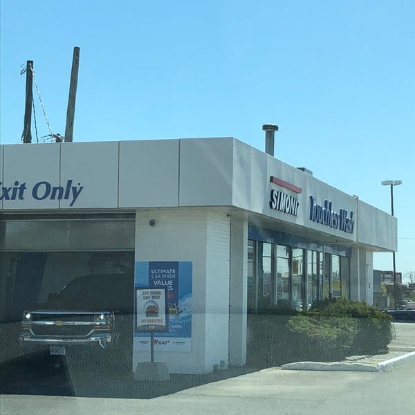 Photos At Canadian Tire Gas 36 Visitors