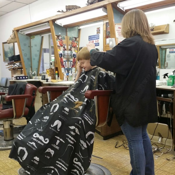 Dugan's Barber Shop Quaker Valley Shopping Center