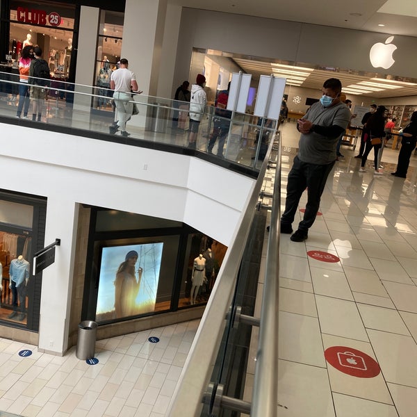Apple Glendale Galleria City Center Glendale, CA